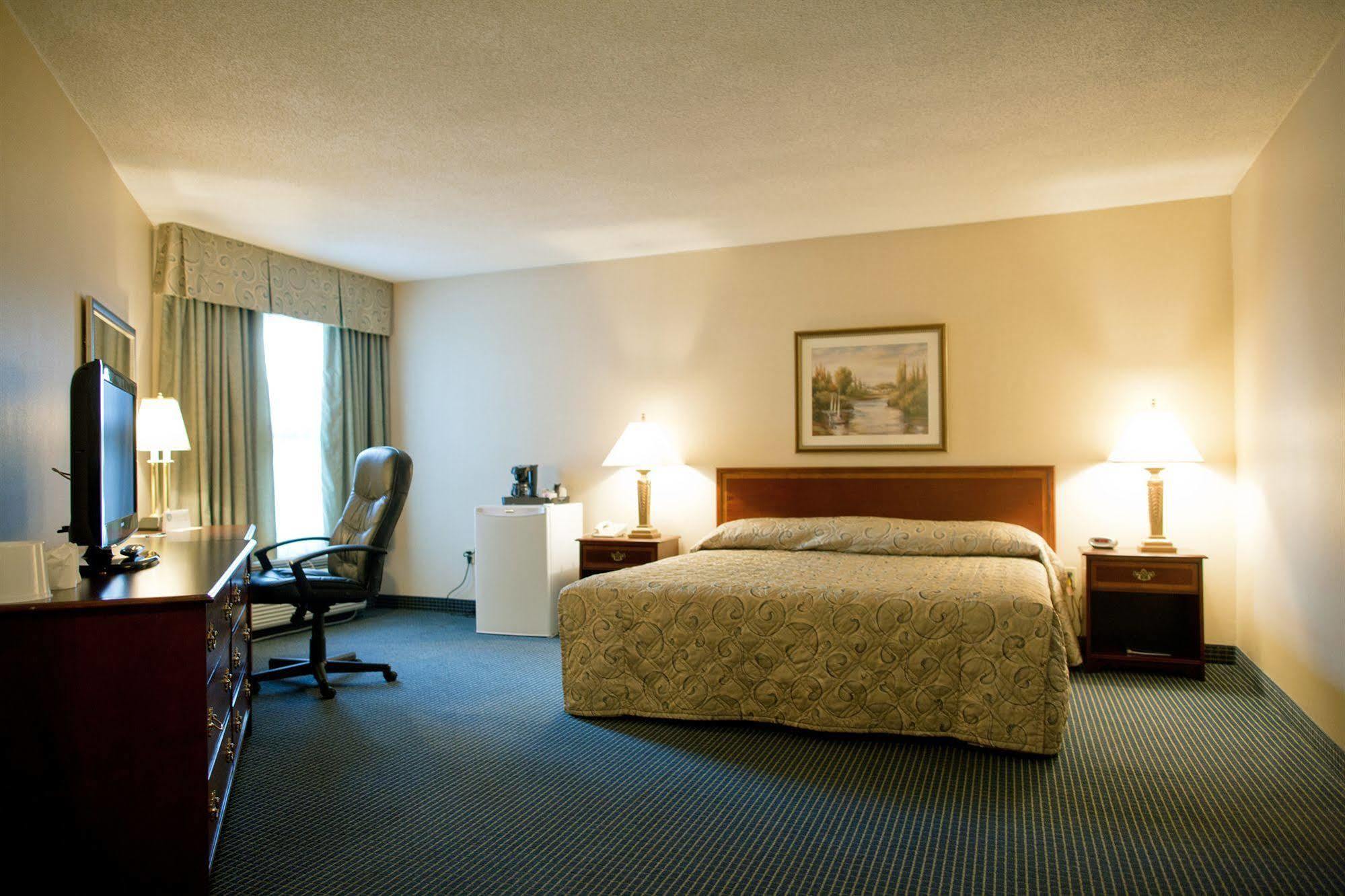 Days Inn By Wyndham Sarnia Harbourfront エクステリア 写真